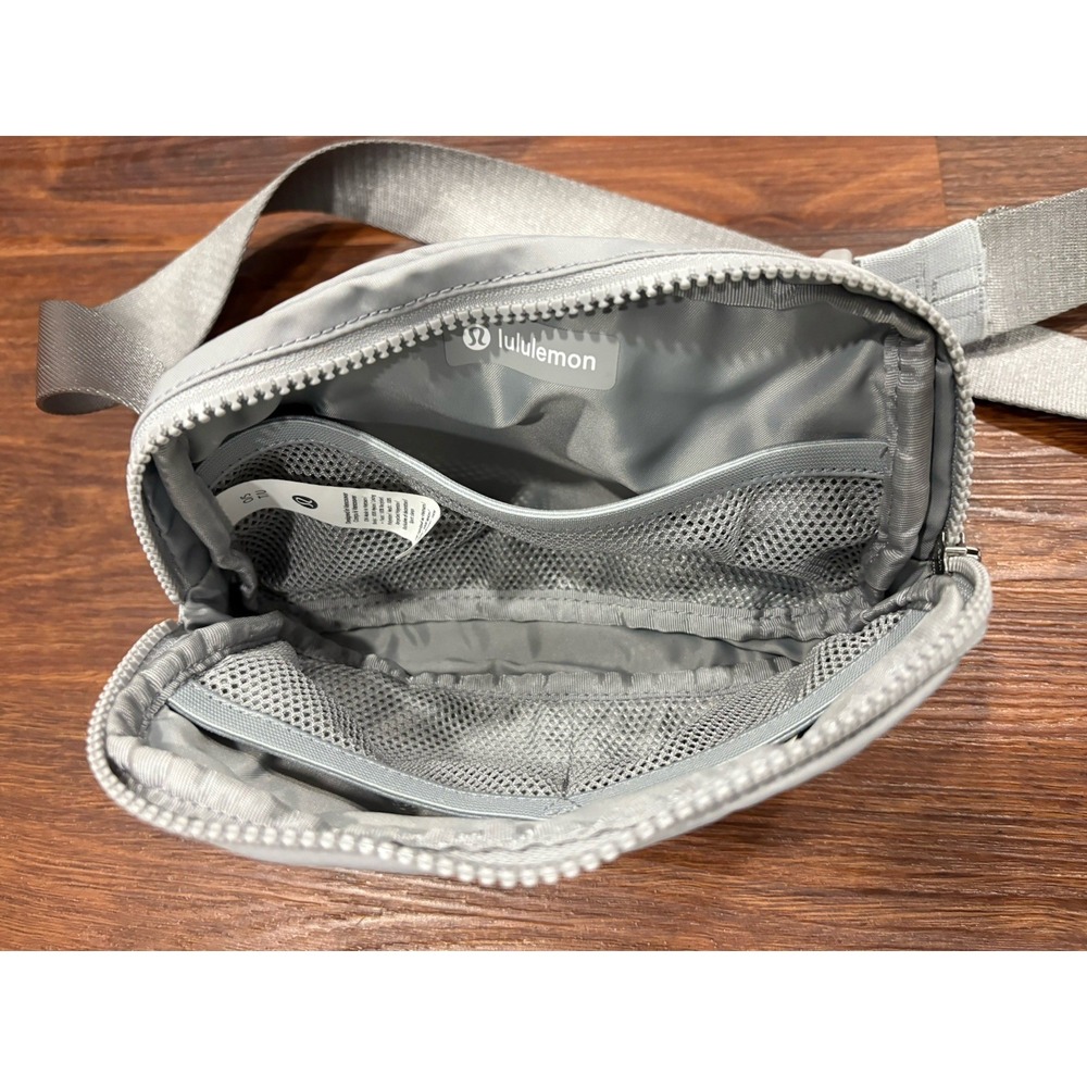 Set Of 2 Lululemon Silver And Yellow Fanny Bag Belt Bag Cross Body 7.5"x2"x5" - Picture 9 of 16